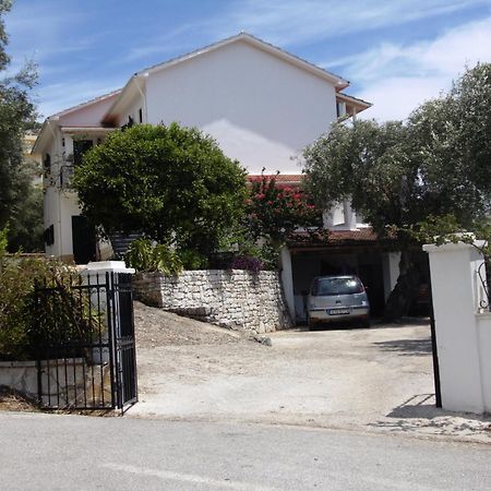 Villa Elli Panoramic View Ipsos Ruang foto