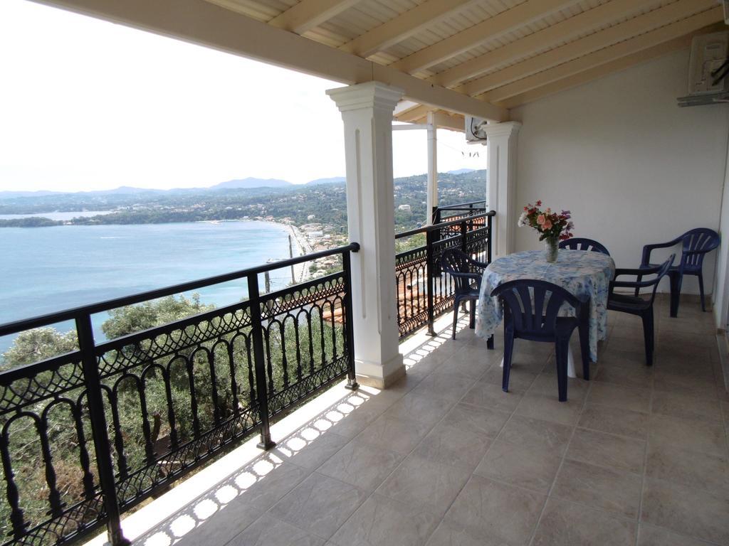 Villa Elli Panoramic View Ipsos Ruang foto