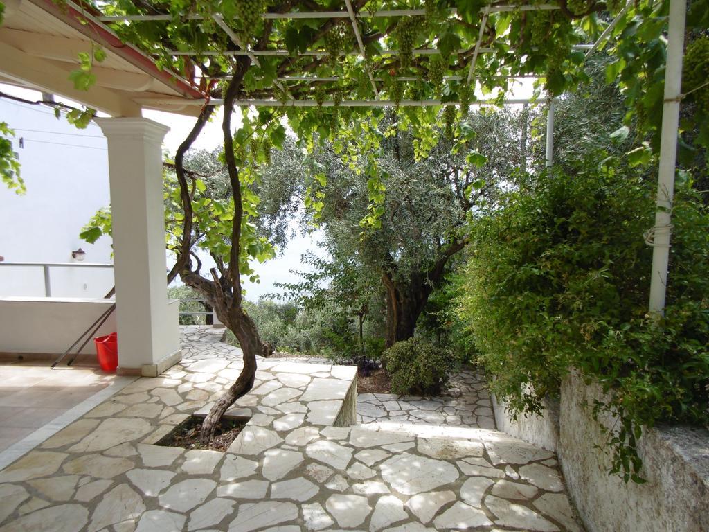 Villa Elli Panoramic View Ipsos Ruang foto