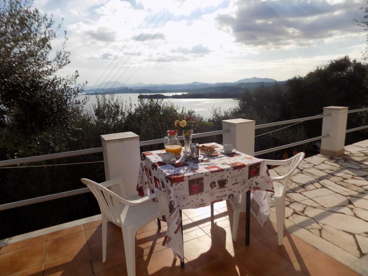 Villa Elli Panoramic View Ipsos Bagian luar foto